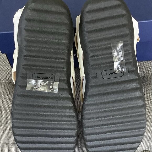 White Rockport Ridge Sling Sandals Size 9.5 WIDE - Picture 2 of 3